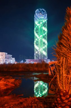 Georgia, Batum - 24 Kasım 2014: güzel binalar bile geceleyin bina işçi