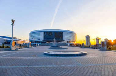 Belarus, Minsk - 10 Nisan 2016: Minsk-Arena spor kompleksi yarışmalar için hazırlanıyor toplumsal hizmetler.
