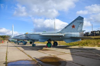 Tarihi ve kültürel topraklarında karmaşık Stalin hattı 