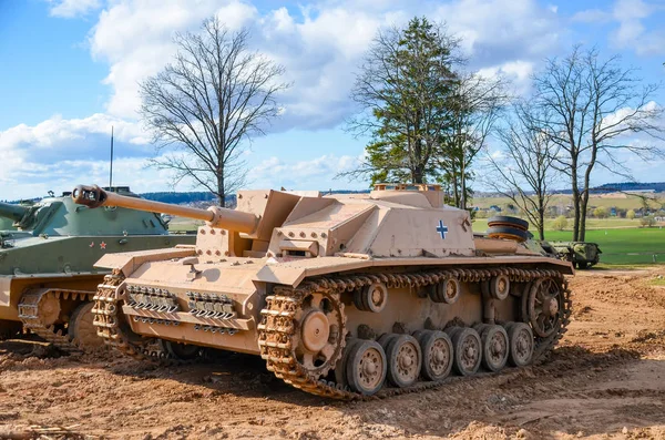 Tarihi ve kültürel topraklarında karmaşık Stalin hattı 