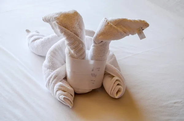 沙姆沙伊赫 2015年6月8日 酒店工作人员用毛巾赚钱 让顾客感到惊讶 — 图库照片