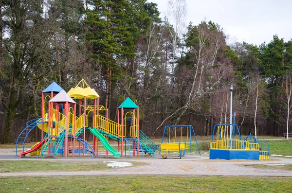 Kinderspielplatz Wald Tagsüber — Stockfoto