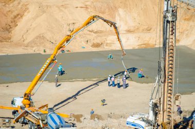 Belarus, Minsk - 07 Ağustos 2016: ritmik jimnastik Olimpiyat eğitim merkezi bina işçi