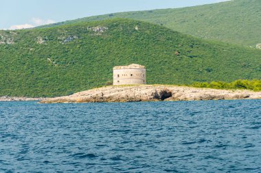 Mamula, Karadağ adada antik kale