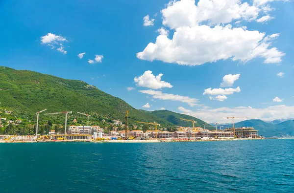 Lüks oteller Boka Kotorsky coast koyunda aşırı hafif uçaklar 