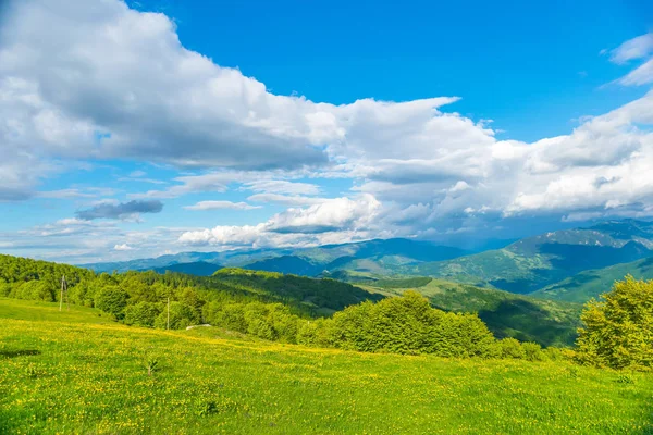 広がって モンテネグロの山の風景の美しい景色 — ストック写真