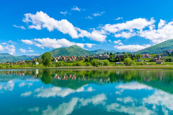 gündüz, Vadisi'nde büyük dağ Gölü 