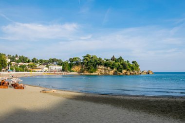 Pitoresk plaja Ulcinj şehir içinde. Karadağ.