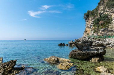 Sakin deniz yüzeyi aşırı zevk