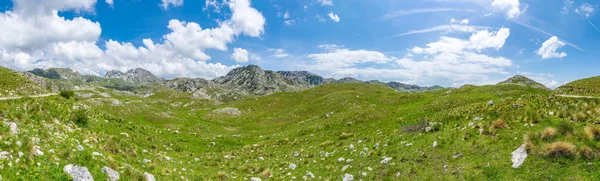 Pittoresk Utsikt Över Prutash Berg Med Snö Remsor Montenegro — Stockfoto