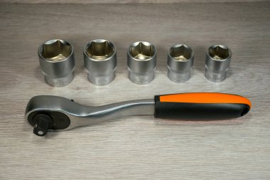 Araba tamir için kilit anahtarı ile yeni başkanları kümesi