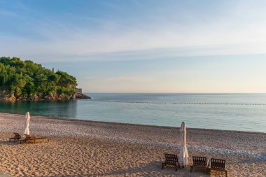 Adriyatik kıyısında pitoresk royal beach.