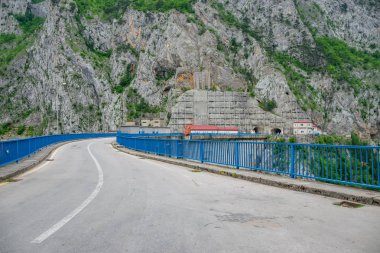 Büyük barajda kuzeyinde Karadağ, Mratine gündüz