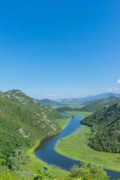 Picturesque Meandering River Flows Green Mountains — Stock Photo, Image