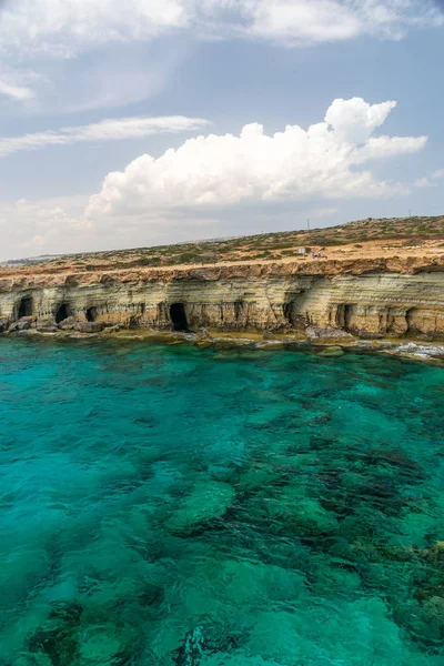 Pintorescas Cuevas Marinas Encuentran Costa Mediterránea — Foto de Stock