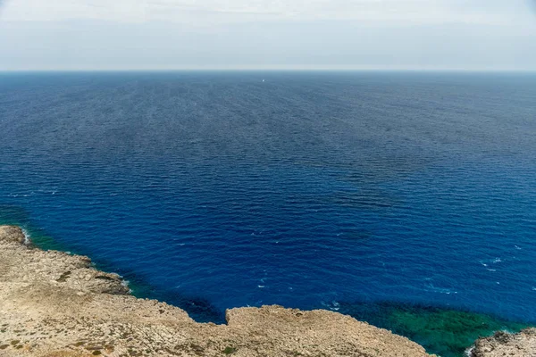 山頂から地中海沿岸の美しい景色 — ストック写真