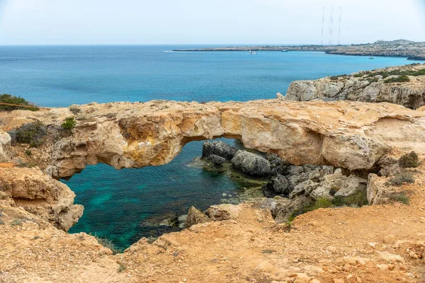 Costa Mediterránea Puente Amantes Chipre — Foto de Stock
