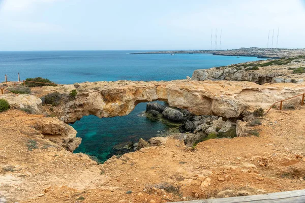 Costa Mediterránea Puente Amantes Chipre — Foto de Stock