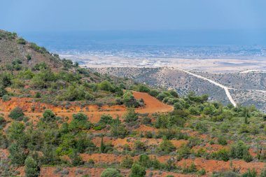 Büyüleyici dağların havadan görünüşü