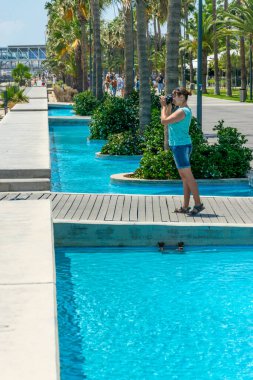 Lüks tatil köyünde yüzme havuzu