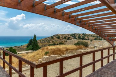 antik bina ahşap yapı 