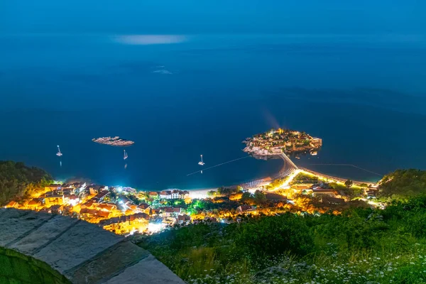 Het Prachtige Uitzicht Zee Vanaf Top Van Nacht Met Lichten Stockfoto