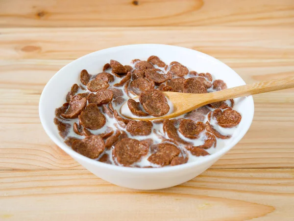 Cioccolato Colazione Cereali Una Ciotola Bianca Sul Tavolo Legno Sano — Foto Stock