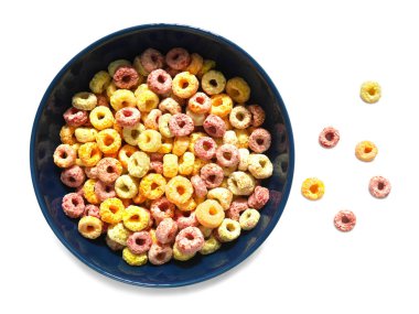 Renkli meyveli kahvaltı tahıl 