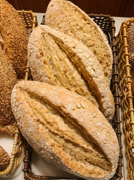 Cesta Deliciosos Pães Baguete Com Vista Cima Com Detalhes Casca — Fotografia de Stock