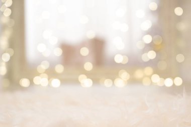 Ufuk arka plan bulanık Noel ışık ile. Yeni yıl sihirli bokeh ışıklar sıcak renkler