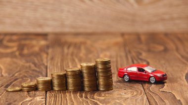 aracın birikme kavramı, önde gelen paralar merdiven 