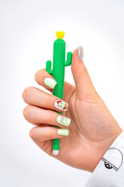 renk parlaklık manikür el yeri farklı lekeler bir lig vardır.