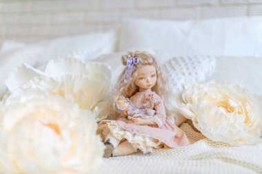 iki bebek Tekstil eller tarafından yapılan yaşam çok benzer