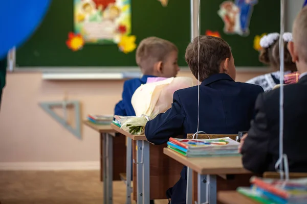 Schoolchildren Sit Desks School September Holiday Knowledge Children School First — Stock Photo, Image