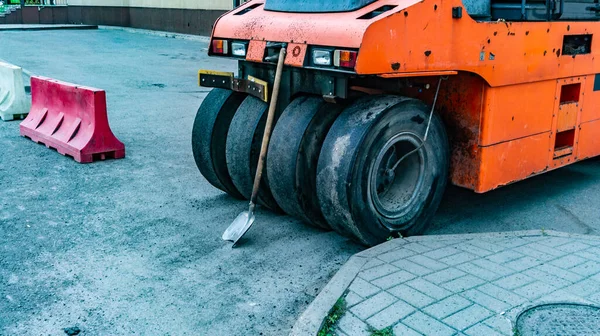 Şehirde yeni bir yol inşaatı