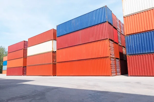 Konteyner nakliye lojistik ithalat ihracat iş ve sanayi için .