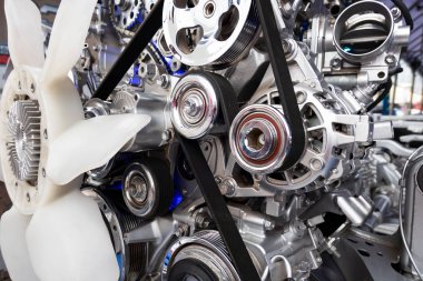 closeup motoru araba parçası. Yeni araba motor modern detay .