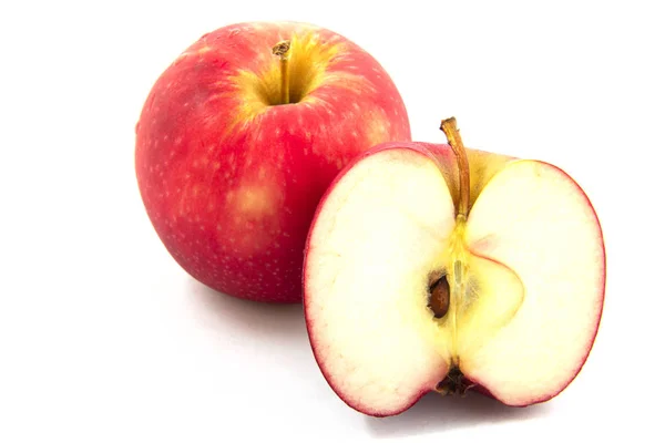 Zbliżenie Świeży Czerwone Jabłko Białym Tle Białym Tle Plik Ścieżką — Zdjęcie stockowe