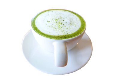 Sıcak yeşil çay matcha latte beyaz Kupası, beyaz arka plan üzerinde izole Süt İçecek .