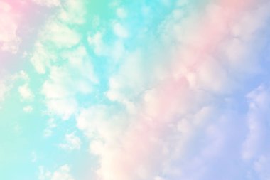 Güzel renkli gökyüzü pastel için arka plan beyaz bulutlar ile .