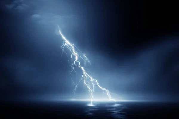 Tormenta Relámpago Representación Sobre Mar Negro Cerca — Foto de Stock