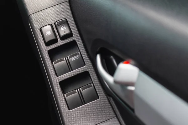 Press the button to open car door