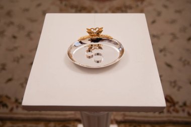 Altın alyans yüzük için stand