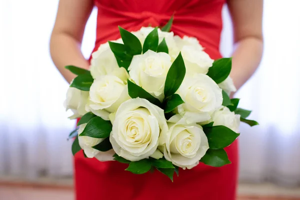 Mariée Tenant Son Bouquet Gros Plan — Photo