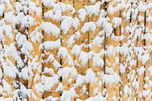 木纹理与雪 冬天木背景 — 图库照片