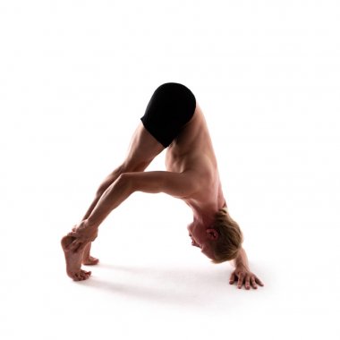 Yoga alfabesi. A harfi Yogi vücut tarafından oluşturulan