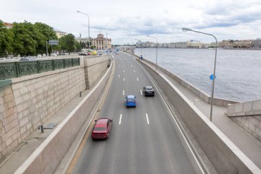 Neva Nehri, Arsenal setin St. Petersburg, taşıma, Rating boyunca St Petersburg arabalı OAD