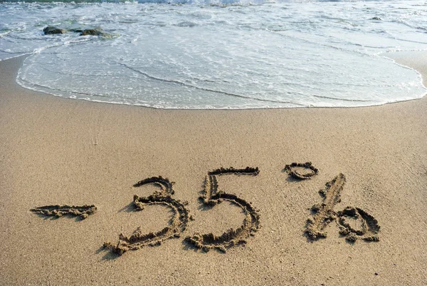 Inschrift Sand Fünfunddreißig Prozent Prozent Die Meereswelle Sand Mit Der — Stockfoto
