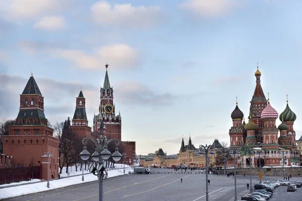 Moscow, view of red square, Kremlin,, St. Собор Василия Блаженного в — стоковое фото