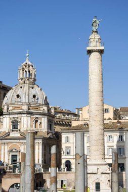 Roma'da antik forumda ayakta Truva, antik kalıntıları, 